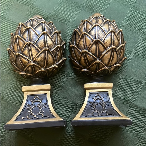 Gold and Black Artichoke Bookends - Picture 5 of 7